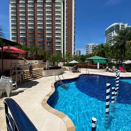 Barra Da Tijuca - 9 - Flat Premium Com Cozinha, Fogao Cooktop, Geladeira Grande, Smart Tv Grande, Lindo E Muitissimo Confortavel, Balsa Para A Praia Gratis E Estacionamento Gratuito Рио-де-Жанейро Экстерьер фото