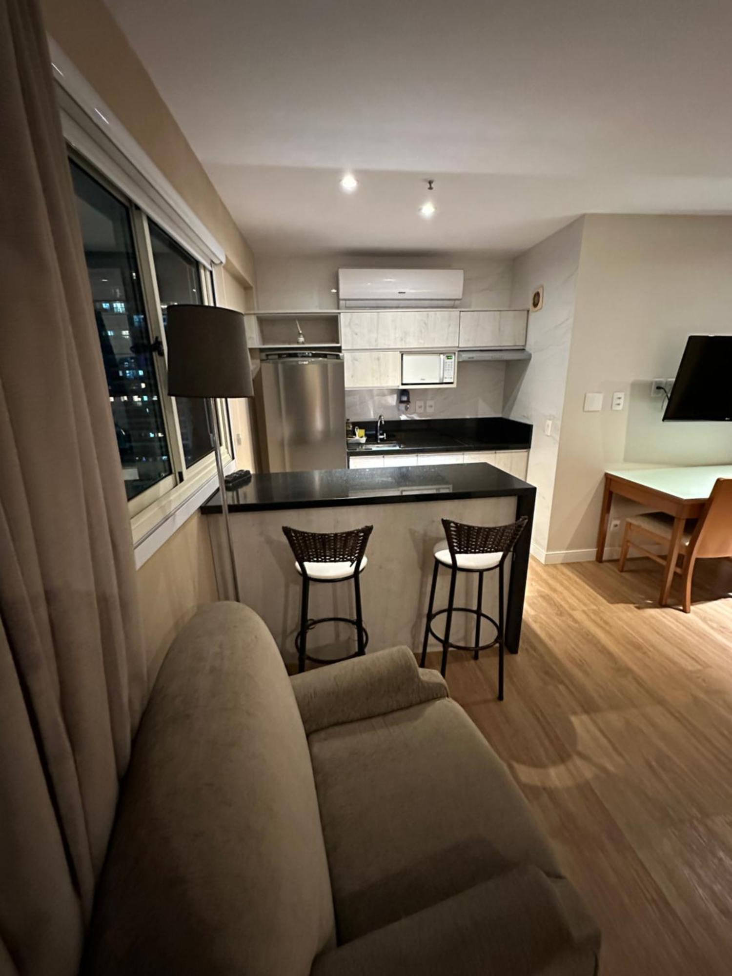 Barra Da Tijuca - 9 - Flat Premium Com Cozinha, Fogao Cooktop, Geladeira Grande, Smart Tv Grande, Lindo E Muitissimo Confortavel, Balsa Para A Praia Gratis E Estacionamento Gratuito Рио-де-Жанейро Экстерьер фото